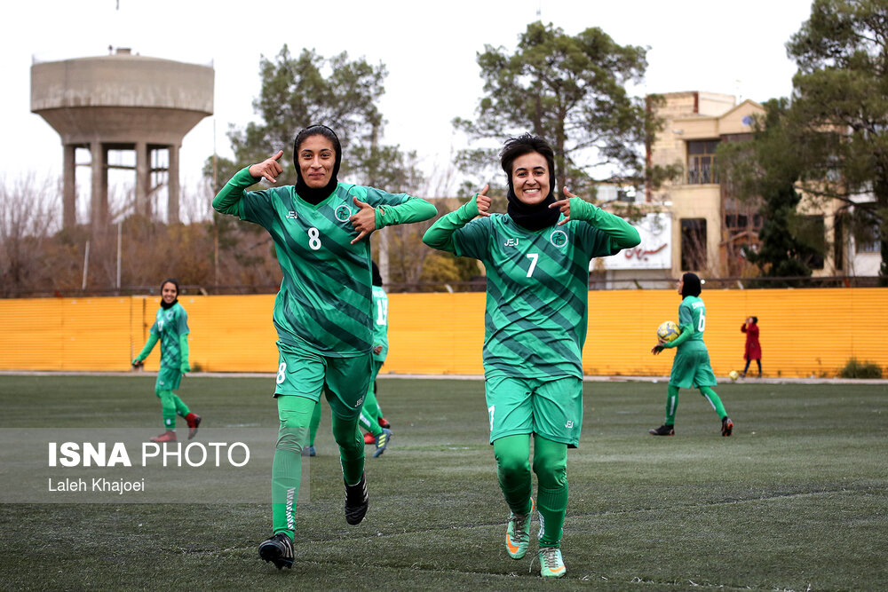 صبح شبنمی سیرجانی ها/ غیبت چترنور حس نشد