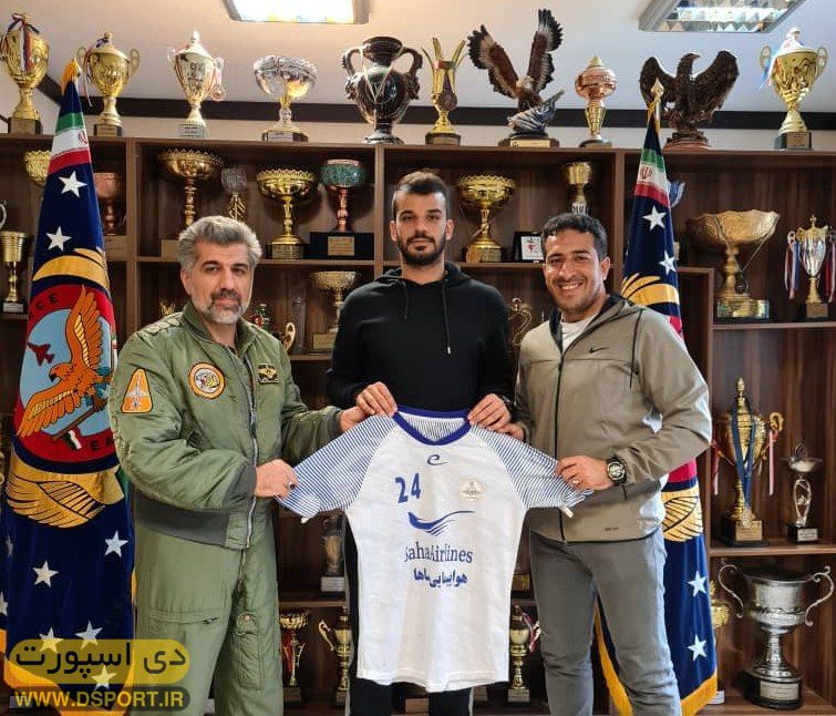 عقد قرارداد باشگاه عقاب تهران با ۴ بازیکن جدید (عکس)