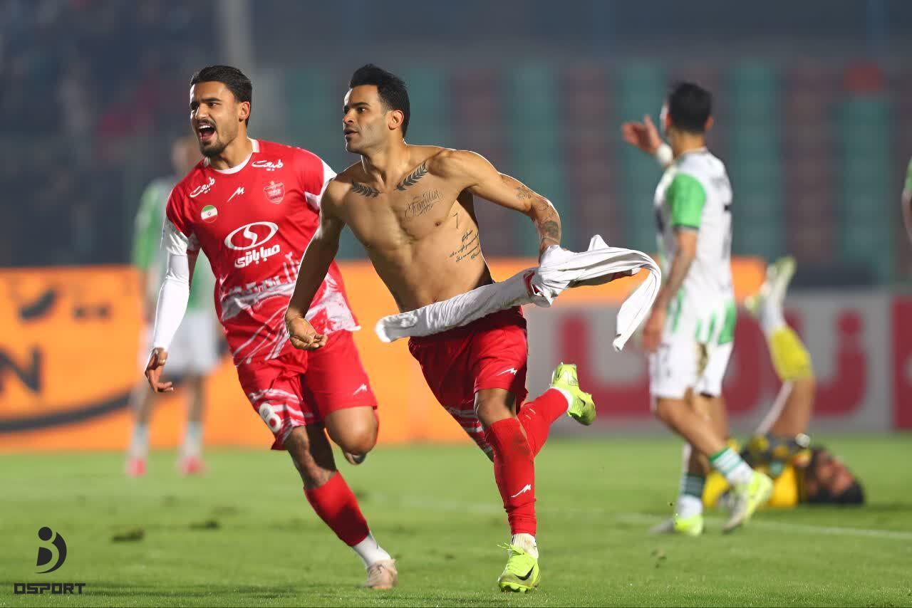 پرسپولیس ۲ - خیبر یک؛ آقا کریم وارد شد؛ هواداران فحش دادند، مهاجمان گل زدند