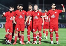 تراکتور ردای قهرمانی را در اهواز پرو کرد؛ فقط ۴ امتیاز تا جام